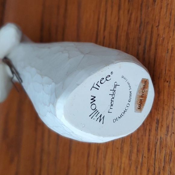 Willow Tree Friendship 2004 - Picture 3 of 3